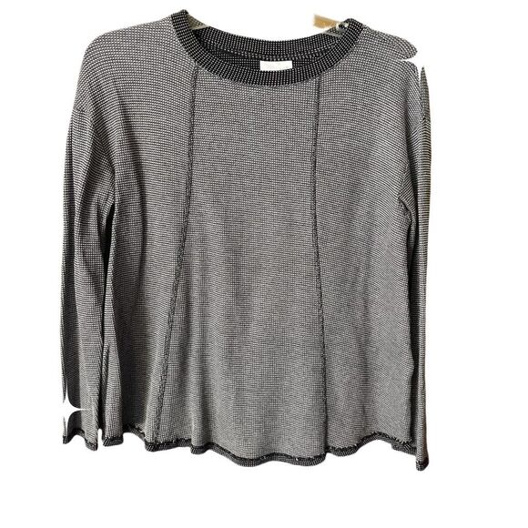 J. Jill Sweaters - J.Jill size PM knit loose fit scoop neck knit top or sweater.